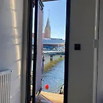 Hausboot Fjord Vineta Mit Biosauna In * Barth