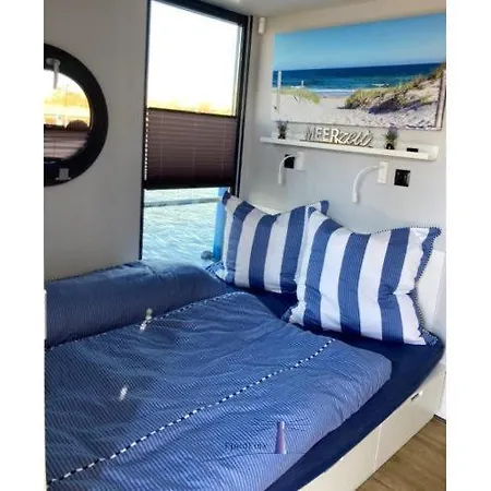 بوتيل Hausboot Fjord Vineta Mit Biosauna In *